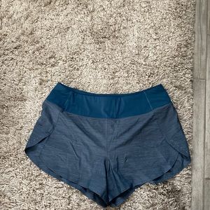 Athleta shorts never worn!